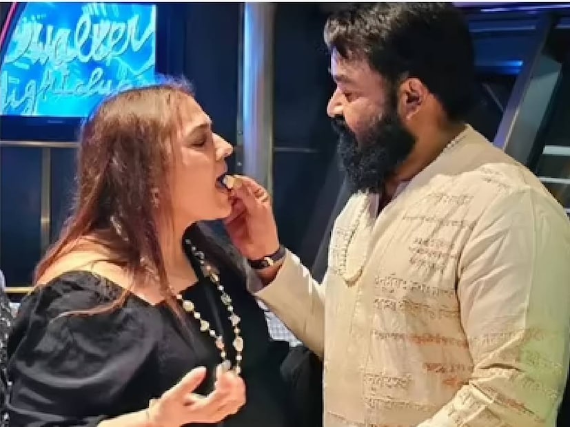 ഇത് മറ്റാർക്കും ഇല്ലേ എന്ന് ചോദിച്ചാൽ, ഇന്ത്യയിൽ മറ്റൊരു താരത്തിനും അതില്ല എന്നുവേണം പറയാൻ. വളരെ വർഷങ്ങൾക്ക് മുൻപേ ഈ ഫ്ലാറ്റിന്റെ വിശേഷം എവിടെയും ചർച്ചയായതാണ്. ആഡംബരം നിറഞ്ഞു നിൽക്കുന്ന വസ്‌തുവകകളുടെ ഉടമയാണ് മോഹൻലാൽ. എന്നാൽ, ഈ ഒറ്റമുറി  ഫ്ളാറ്റിന് അഥവാ വൺ BHK ഫ്ളാറ്റിന് മറ്റു വീടുകളേക്കാൾ എടുത്തുപറയത്തക്ക പ്രത്യേകതകളുണ്ട്. ഭാര്യ സുചിത്രയുടെ പേരിലാണ് അദ്ദേഹം ഈ ഫ്ലാറ്റ് രജിസ്റ്റർ ചെയ്തു നൽകിയത് (തുടർന്ന് വായിക്കുക)