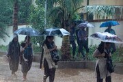 കനത്ത മഴ; തൃശ്ശൂർ ജില്ലയിലെ വിദ്യാഭ്യാസ സ്ഥാപനങ്ങൾക്ക് തിങ്കളാഴ്ച്ച അവധി; ഓണപ്പരീക്ഷകളും മാറ്റിവെച്ചു