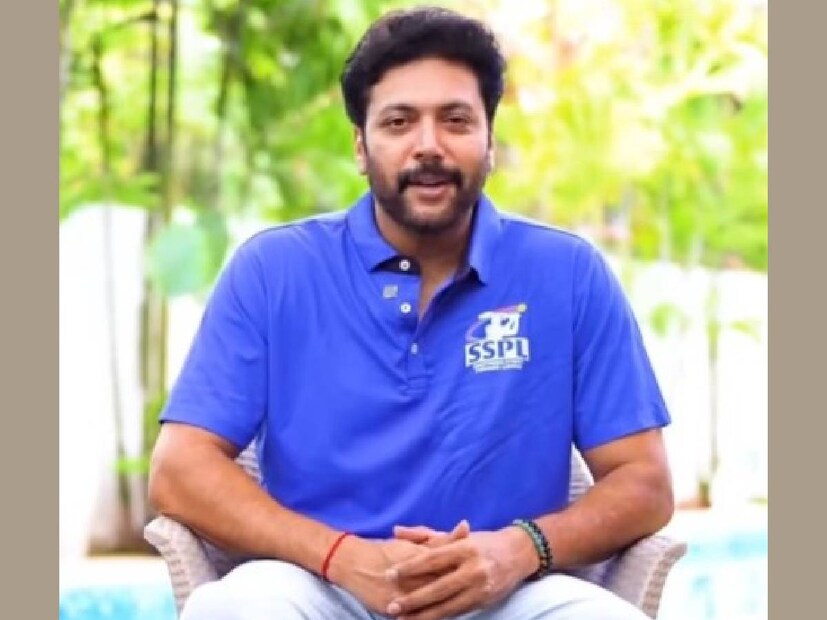 കഴിഞ്ഞ ദിവസം സിദ്ധാർഥ്, ശരത്കുമാർ, ദേവയാനി എന്നിവർ പ്രധാനവേഷങ്ങൾ ചെയ്ത തമിഴ് ചിത്രം '3BHK'യുടെ പ്രീ-റിലീസ് പരിപാടിയിൽ രവി മോഹന്റെ പങ്കാളിത്തം ശ്രദ്ധേയമായിരുന്നു. ഇവിടെ അദ്ദേഹം പറഞ്ഞ വാചകങ്ങളും സോഷ്യൽ മീഡിയയിൽ വൈറലായി മാറാൻ അധിക സമയമെടുത്തില്ല. കെനിഷാ ഫ്രാൻസിസിന്റെ ഒപ്പം രവി മോഹൻ പങ്കെടുക്കുന്ന പരിപാടികൾ എല്ലാം തന്നെ മാധ്യമശ്രദ്ധ പിടിച്ചു പറ്റാറുണ്ട് താനും (തുടർന്ന് വായിക്കുക)