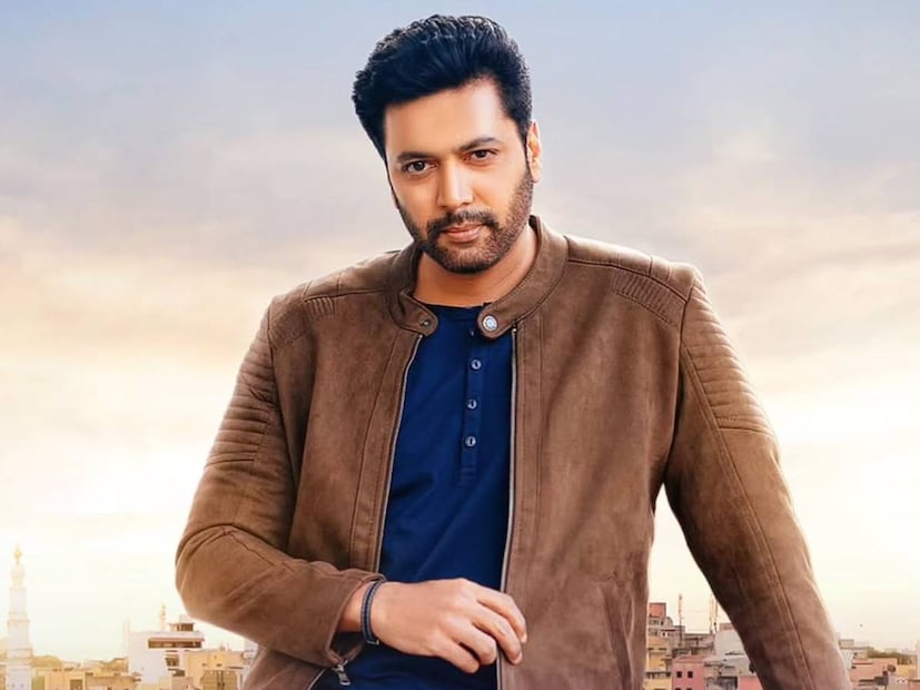 സ്വത്തുക്കളുടെ ആകെ മൂല്യമായി 128 കോടി രൂപയുടെ ഉടമയാണ് രവി മോഹൻ എന്നാണ് സ്ഥിരീകരിക്കാത്ത റിപോർട്ടുകൾ സൂചിപ്പിക്കുന്നത്. രവി മോഹനിൽ നിന്നും പിരിഞ്ഞു പോകണമെങ്കിൽ, ഒരു മാസം ജീവനാംശമായി 40 ലക്ഷം രൂപ വേണമെന്ന ആരതി രവിയുടെ ആവശ്യവും വാർത്താ പ്രാധാന്യം നേടി. ആരതിയും അവരുടെ അമ്മയും ചേർന്ന് എല്ലാം നിയന്ത്രണത്തിലാക്കി എന്നാണ് ഇദ്ദേഹത്തിന്റെ വാദം. പോലീസ് ഇടപെട്ടിട്ട് പോലും കാര്യങ്ങൾ പറഞ്ഞ് തീർപ്പാക്കാനായിരുന്നു നിർദേശം