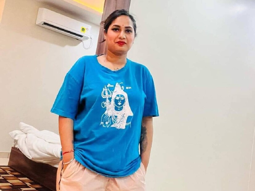  ‘കമൽ കൗർ ഭാഭി’ എന്ന പേരിലെ കാഞ്ചൻ കുമാരിയുടെ ഇൻസ്റ്റ അക്കൗണ്ടിന് 3.84 ലക്ഷം ഫോളോവെഴ്‌സുണ്ടായിരുന്നു . ‘ഫണ്ണി ഭാഭി ടിവി’ എന്ന യുട്യൂബ് ചാനലിന് 2.36 ലക്ഷം സബ് സ്ക്രൈബേഴ്സ് ഉണ്ട്.