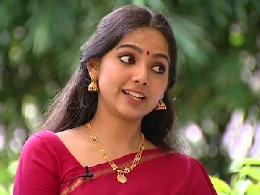 Samvrutha Sunil, Actress Samvrutha Sunil, Samvrutha Sunil talk about her career break ,Samvrutha talk about her career break , Samvrutha marriage , Samvrutha viral interview, Samvrutha latest ,Samvrutha  viral ,Samvrutha photos, Samvrutha life after wedding , Samvrutha husband ,Samvrutha kidds , സംവൃത സുനിൽ , നടി സംവൃത സുനിൽ , നടി സംവൃത,കുഞ്ഞുണ്ടായി കഴിഞ്ഞപ്പോൾ, തിരിച്ചുവരവ് ആഗ്രഹിച്ചിരുന്നു, ഇപ്പോഴും കഥകൾ കേൾക്കുന്നുണ്ട്,കഥകൾ കേൾക്കുന്നുണ്ട്,സംവൃത സുനിൽ ഇന്റർവ്യൂ , സംവൃത സുനിൽ , സംവൃത വൈറൽ ,സംവൃത ഫോട്ടോസ് ,സംവൃത ലേറ്റസ്റ്റ് ,സംവൃത ഭർത്താവ് ,സംവൃത കുട്ടികൾ  