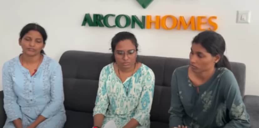  അവസാനം ചോദ്യങ്ങൾക്കൊന്നും ഉത്തരമില്ലാതെ വന്നതോടെ 'ചേച്ചി പൊലീസിനോട് പറയരുതെ' എന്നാണ് മൂന്നു പേരും അപേക്ഷിച്ച് പറയുന്നത്. നിങ്ങൾ ചെയ്ത കാര്യം ശരിയല്ലെന്നും പൊലീസിനെ അറിയിക്കുമെന്ന് അഹാന പറയുന്നുണ്ട്. കുറ്റബോധം തോന്നിയില്ലേ എന്ന് അഹാന ചോദിച്ചപ്പോൾ കുറ്റബോധം ഉണ്ട് എന്നാണ് ഒരു ജീവനക്കാരിയുടെ മൊഴി. 'ചേച്ചി തെറ്റ് പറ്റി പോയി, ഞങ്ങൾ സ്‌കാനർ മാറ്റി' എന്നും മൂവർ സംഘം തുറന്ന് പറയുന്നുണ്ട്.