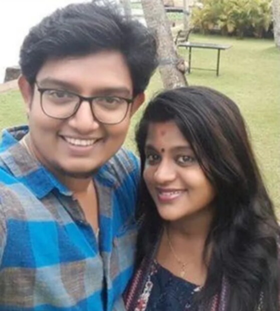  വിവാഹമോചനത്തെക്കുറിച്ചും മുൻ ഭർത്താവിന്റെ ഇപ്പോഴത്തെ പങ്കാളിയെ കുറിച്ചും സംസാരിച്ചിരിക്കുകയാണ് വീണ. അമാന്റെയും തന്റെയും ജീവിതത്തിൽ താളപ്പിഴകൾ ഉണ്ടായപ്പോൾ കൃത്യമായി കൈകാര്യം ചെയ്യാതെ പോയതാണ് വിവാഹമോചനത്തിലേക്ക് എത്തിച്ചതെന്നാണ് വീണ പറയുന്നത്. അമാന് ചേർന്ന പങ്കാളി ഇപ്പോഴാണ് അദ്ദേഹത്തിന്റെ ജീവിതത്തിൽ വന്നതെന്നും വീണ പറയുന്നുണ്ട്.