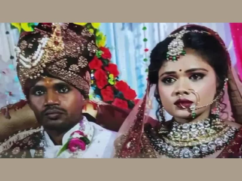 മെയ് 25നു നാട്ടിലെ മുതിർന്നവരുടെ സാനിധ്യത്തിൽ യുവതിയുടെ വീട്ടുകാരും ഭർത്താവിന്റെ വീട്ടുകാരും തമ്മിൽ ചർച്ചയുണ്ടായി. അമനെ മറന്ന് പുതിയ ജീവിതം നയിക്കാൻ എല്ലാവരും സിത്താരയോട് പറഞ്ഞു എന്ന് യുവാവിന്റെ പിതാവ് റാം അസാരെ പറഞ്ഞു. അയൽക്കാരെക്കൂടി വിളിച്ചുകൂട്ടി മധ്യസ്ഥ ചർച്ച നടന്നു. തന്റെ മകന്റെ ഒപ്പം ജീവിക്കാമെന്നതിന് ഒരു ഉടമ്പടി എഴുതി തയ്യാറാക്കിയിരുന്നു. ഇത്രയുമായിട്ടും സിതാര തന്റെ മകനെ നിരന്തരം അപമാനിച്ചു പോന്നു എന്ന് യുവാവിന്റെ പിതാവ് പറയുന്നു