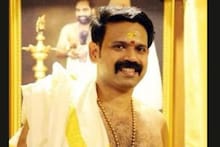 വാട്സാപ്പിൽ ന​ഗ്ന വീഡിയോ അയച്ചില്ലെങ്കിൽ അപകടപ്പെടുത്തും; കർണാടക സ്വദേശിനിയുടെ പരാതിയിൽ ക്ഷേത്ര പൂജാരി അറസ്റ്റിൽ