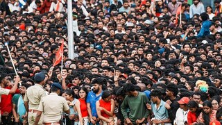 സർക്കാർ ദീർഘകാല പരിഹാരങ്ങൾ ആലോചിക്കുന്നുണ്ടെന്ന് മുഖ്യമന്ത്രി (PTI) സർക്കാർ ദീർഘകാല പരിഹാരങ്ങൾ ആലോചിക്കുന്നുണ്ടെന്ന് മുഖ്യമന്ത്രി (PTI)