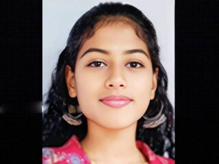 പതിനെട്ടുവയസുകാരി ശ്രേയയാണ് മരിച്ചത് 
