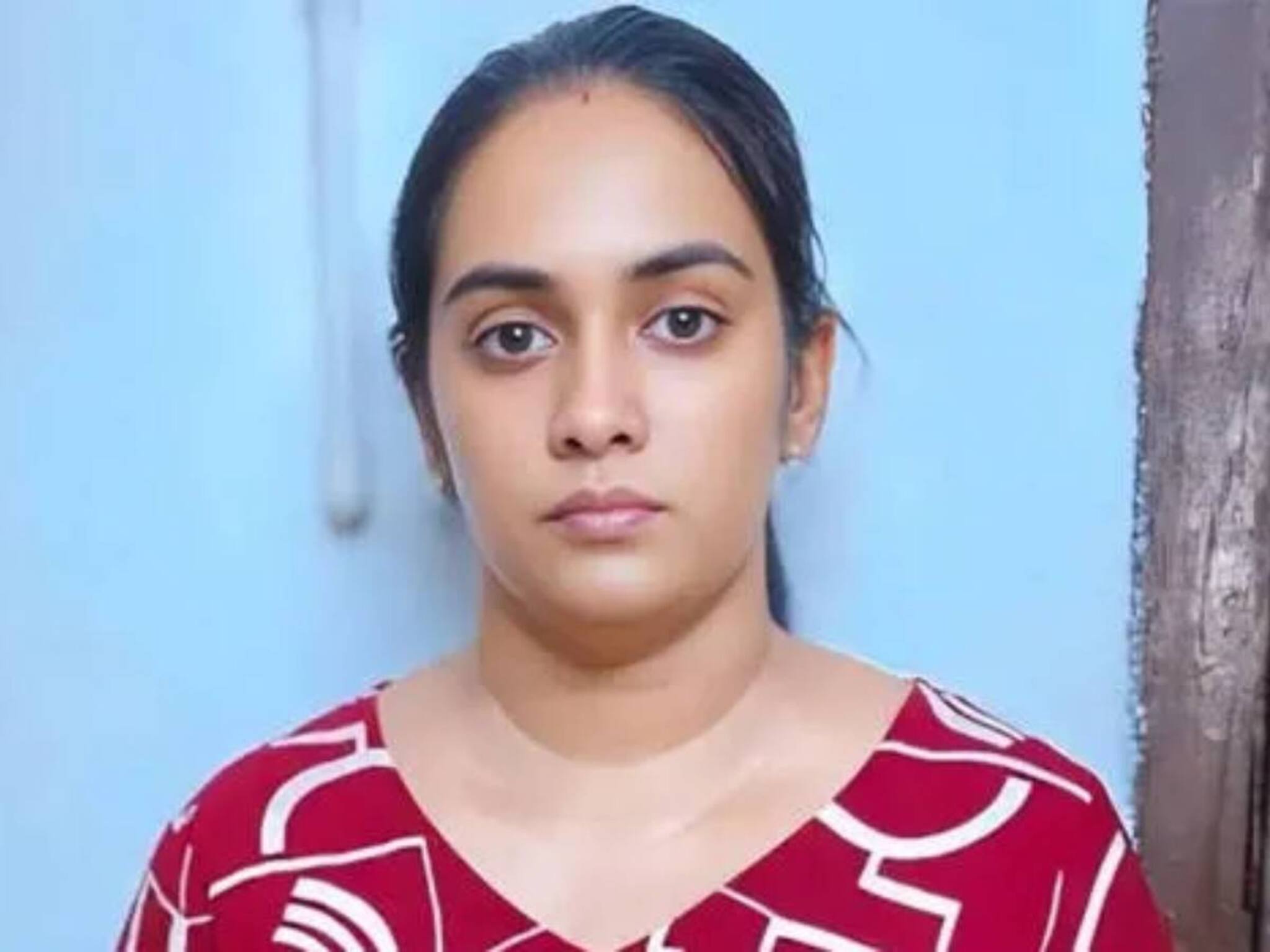 മരുമകൾ വീട്ടിൽനിന്ന് മോഷ്ടിച്ചത് പതിനാലരപ്പവൻ; പിടിയിലായത് ഒരു വർഷത്തിനുശേഷം ബന്ധുവിന്റെ 11 പവൻ നഷ്ടപ്പെട്ടപ്പോൾ