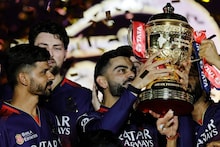 'ഈ സാലാ കപ്പ് നമ്ദേ...'; 18 വർഷത്തെ കാത്തിരിപ്പിനൊടുവിൽ ആർസിബിക്ക് ഐപിഎൽ കിരീടം; കപ്പിൽ മുത്തമിട്ട് കിംഗ് കോഹ്ലി