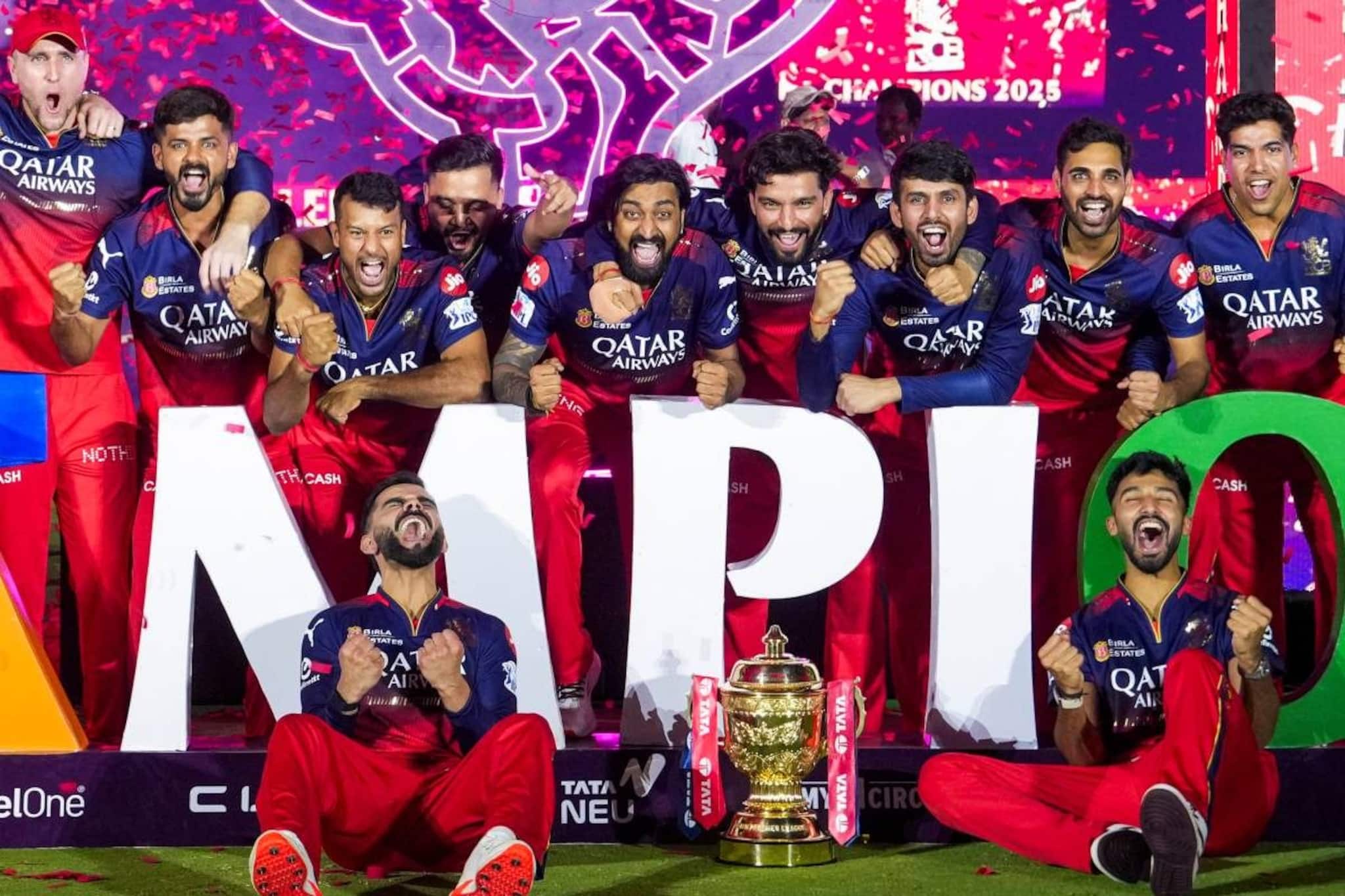 ഐപിഎൽ ചാമ്പ്യന്മാരായ ആർസിബിയെ വിൽക്കാനൊരുങ്ങുന്നുതായി റിപ്പോർട്ട്