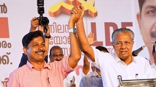 തിരഞ്ഞെടുപ്പ് കൺവെൻഷനിൽ‌ എം സ്വരാജും പിണറായി വിജയനും