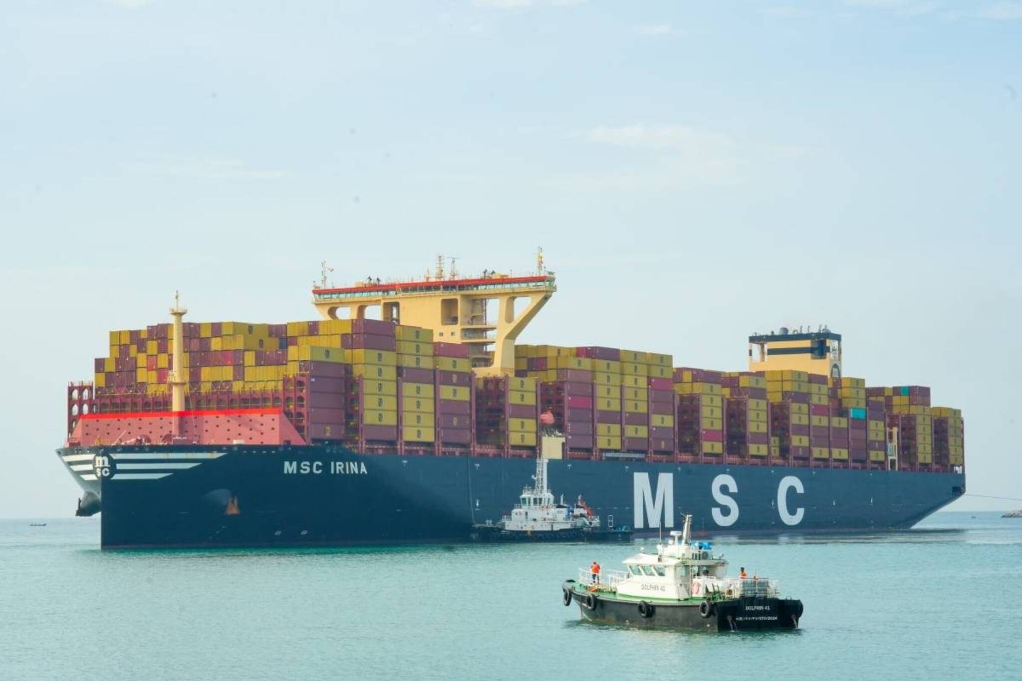 MSC Irina: ലോകത്തിലെ ഏറ്റവും വലിയ ചരക്ക് കപ്പൽ വിഴിഞ്ഞത്ത്; എംഎസ്‌സി ഐറിനയ്ക്ക് വാട്ടർ സല്യൂട്ടേകി സ്വീകരണം