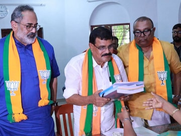 താമര ചിഹ്നത്തിൽ മോഹൻ ജോര്‍ജിന് 8648 വോട്ടുകളാണ് ലഭിച്ചത്