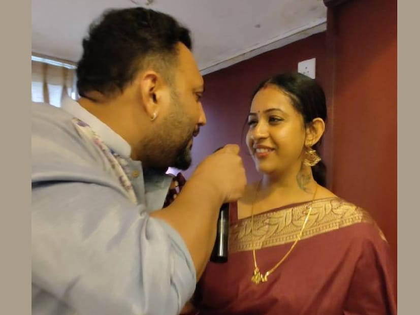ഇന്നിപ്പോൾ ഈ കുടുംബത്തിൽ ചില അംഗങ്ങൾ ഇല്ല. ചേടത്തിയമ്മയുടെ സ്ഥാനത്തേക്ക് താര കല്യാണിന്റെ ശിഷ്യ കൂടിയായ വിദ്യ കടന്നുവന്നു. വീണ്ടും വാർത്തകളിൽ കോവിഡ് നിറയുമ്പോൾ, ഒരിക്കൽ നാടുമുഴുവൻ മരണംവിതച്ച കോവിഡ് ബാധിക്കപ്പെട്ട കുടുംബമാണ് സൗഭാഗ്യയുടെ ഭർത്താവ് അർജുൻ സോമശേഖരന്റേത്. കോവിഡ് ബാധയിൽ അർജുനിന്റെ കുടുംബത്തിന് അവരുടെ അച്ഛനെയും ചേടത്തിയമ്മയെയും നഷ്‌ടമായി. സൗഭാഗ്യയുടെയും അർജുനിന്റെയും കടിഞ്ഞൂൽ കൺമണിയെ കാണാൻ കാത്തിരുന്ന കുടുംബത്തിന് അതിനു മുൻപേ കടന്നുപോകേണ്ടി വന്നത് തീർത്തും അവിചാരിതമായ ജീവിതസാഹചര്യങ്ങളിലൂടെയാണ്