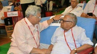 വി എസും യെച്ചൂരിയും (photo: va arunkumar/ facebook)