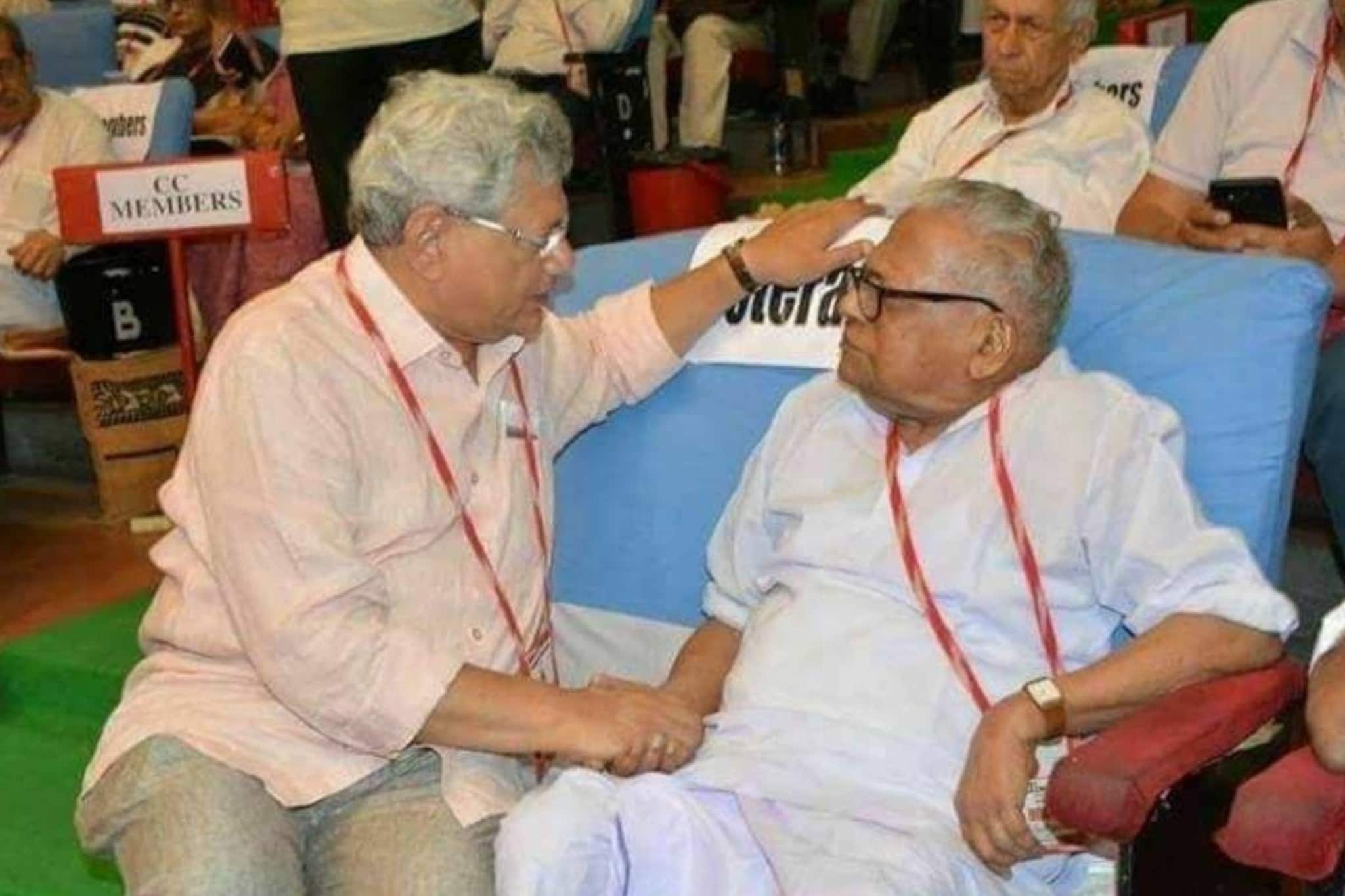 29 വയസ് പ്രായവ്യത്യാസം; പക്ഷേ, നിർണായക ഘട്ടങ്ങളില്‍ പരസ്പരം താങ്ങും തണലുമായി വിഎസും യെച്ചൂരിയും