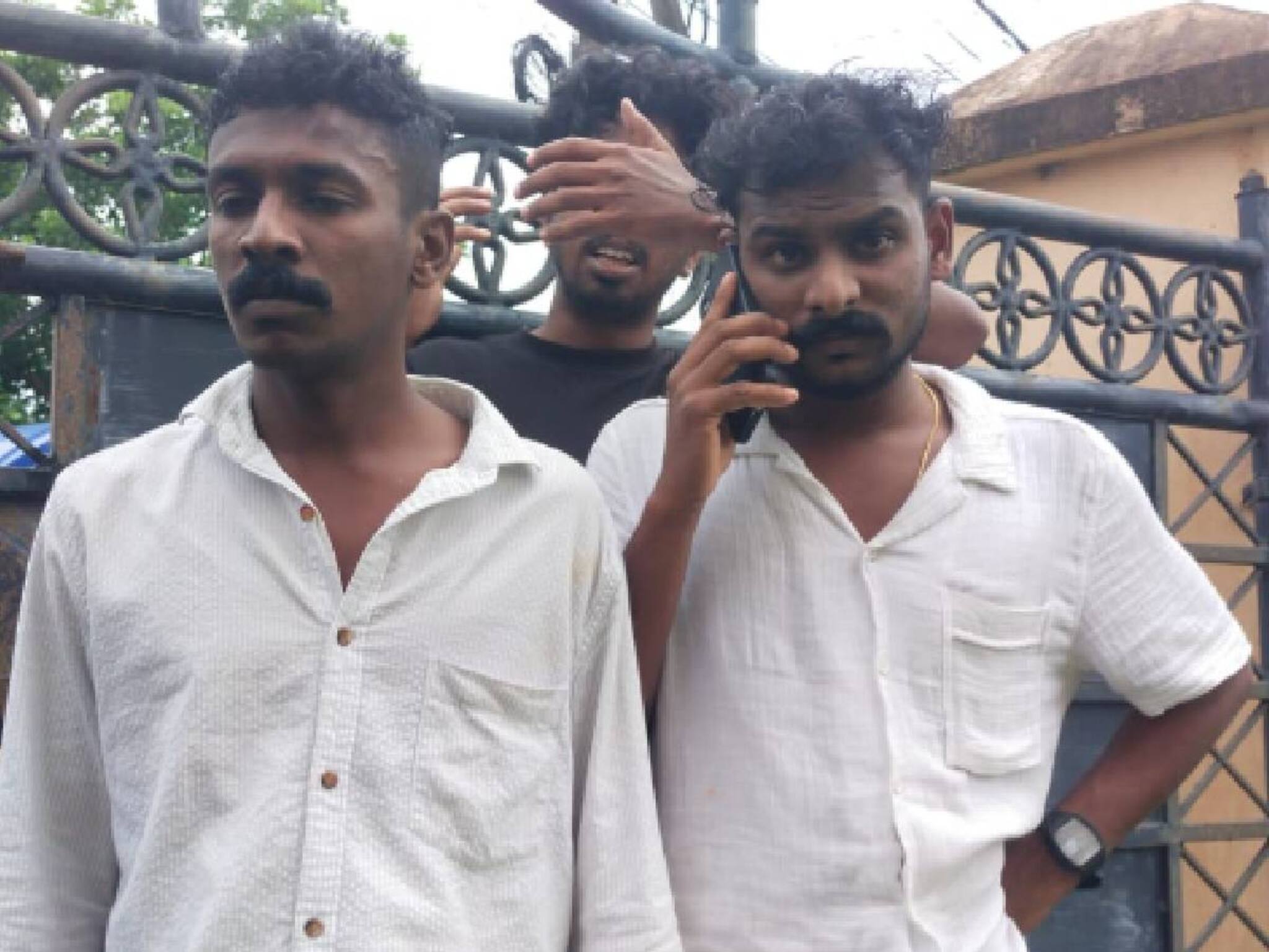 നാട്ടുകാർക്കുള്ള കുടിവെള്ള ടാങ്കിൽ റീൽസ് എടുക്കാൻ ഇറങ്ങിയ യുവാക്കളെ പിടികൂടി പൊലീസിൽ ഏൽപ്പിച്ചു