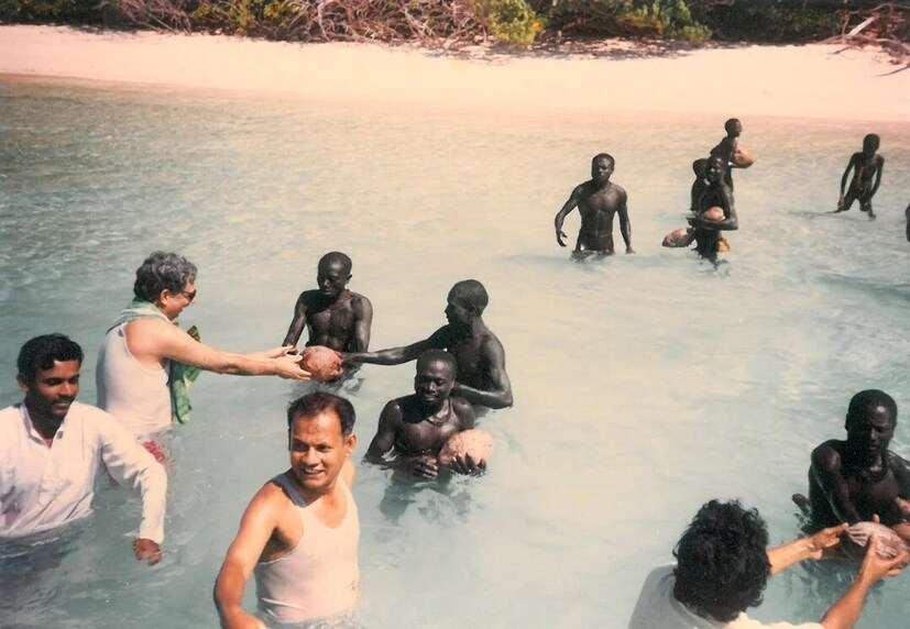 Sentinel Island, Sentinel tribes, tribes, Sentinelese, Know about Sentinel Island, Sentinel Island where no one can enter, If tries death is the prize, Sentinelese Tribes, Sentinel Island latest ,Sentinel Island story, Sentinel Island photos, Sentinel Island viral, Sentinel Island history ,Sentinel Island indian government, Sentinel Island, Andaman Tribes,  Uncontacted Tribes, North Sentinel Island, places where tourism is not allowed, Sentinelese tribe, most aggressive places on earth, places in india where tourists are not allowed, North Sentinel Island, Sentinelese tribe, world’s most isolated tribe, forbidden island India, uncontacted tribes, Andaman and Nicobar Islands, can you visit North Sentinel Island, North Sentinel Island YouTuber arrest, why is North Sentinel Island off-limits, most mysterious places in the world, സെന്റിനൽ ദ്വീപ്, സെന്റിനൽ ദ്വീപിനെ കുറിച്ചറിയാം, ദ്വീപ് , സെന്റിനലീസ് ഗോത്രക്കാർ, ഗോത്ര സമൂഹം , ആൻഡമാൻ ദ്വീപസമൂഹത്തിലെ ,വിദൂര ദ്വീപുകളിൽ, ജരാവകൾ, ആൻഡമാനീസ്, ഒനെഗായ് ജനത, സെന്റിനലീസ്,ഈ ദ്വീപിൽ കാലുകുത്തിയാൽ മരണം ഉറപ്പ്, മരണം ഉറപ്പ്,60,000 വർഷമായി,പുറത്തുനിന്നുള്ളവർ പ്രവേശിക്കാത്ത ,അത്ഭുത ദ്വീപിനെ കുറിച്ചറിയാം, സെന്റിനൽ ദ്വീപ് ചരിത്രം ,സെന്റിനൽ ദ്വീപ് ചിത്രങ്ങൾ ,സെന്റിനൽ ദ്വീപ് ഫോട്ടോസ് ,സെന്റിനൽ ദ്വീപ് വൈറൽ ,സെന്റിനൽ ദ്വീപ് ആദിവാസികൾ 