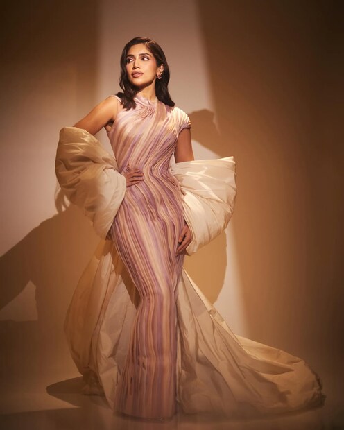 Aneet Padda To Deepika Padukone: Top 8 Talked-About Female Debuts In Bollywood