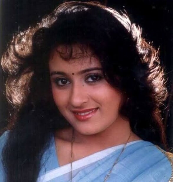 Vineetha, Actress Vineetha , tamil Actress Vineetha , Vineetha latest ,Vineetha viral, Vineetha photos, Vineetha family, Vineetha cinima, Vineetha movies, Vineetha case, Vineetha prostitution case, vineetha arrested in prostitution case, Actress Vineetha who got arrested for prostitution case, end her film career tragic life story, Vineetha lifestory ,Vineetha tragic life, Vineetha film career, Vineetha buzz, Actress Life, Actress Vinitha, Vinitha, Tamil cinema, Tamil actress, entertainment, actress, actor, personal, tamil cinema,വിനീത, നടി വിനീത, തമിഴ് നടി വിനീത, വിനീത ലേറ്റസ്റ്റ് ,വിനീത വൈറൽ ,വിനീത ഫോട്ടോസ് ,വിനീത കുടുംബം ,വിനീത സിനിമകൾ , വിനീത സിനിമ , വിനീത കേസ് ,വിനീത അറസ്റ്റ് ,വിനീത വേശ്യവൃത്തി കേസ് ,വിനീത അറസ്റ്റിൽ , സൗന്ദര്യംകൊണ്ട് സിനിമയിൽ എത്തി,മിസ്സ് ഇന്ത്യ മത്സരത്തിൽ പങ്കെടുത്ത നടി,ഇന്ന് മുഖം മറച്ച് ജീവിക്കുന്നു,പോലീസ് കേസ് കാരണം,കരിയർ നഷ്ടപ്പെട്ട താരം