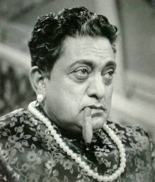 Bhagwan Dada, Richest actor, Bollywood, History, actor Bhagwan Dada, Bhagwan Dada life story, Bhagwan Dada movies, Bhagwan Dada films, Bhagwan Dada photos, Bhagwan Dada viral , what happened to Bhagwan Dada, Bhagwan Dada death ,Bhagwan Dada bungalow, Bhagwan Dada family, Bhagwan Dada bollywood, Actor Bhagwan Dada who once owned a 25 room bungalow,25 room bungalow 7 luxury cars ,died in a one room apartment viral story,viral story,ഭഗവാൻ ദാദ, നടൻ ഭഗവാൻ ദാദ, ബോളിവുഡ് നടൻ ഭഗവാൻ ദാദ, ഭഗവാൻ ദാദ വൈറൽ ,ഭഗവാൻ ദാദ ഫോട്ടോസ് ,ഭഗവാൻ ദാദ സിനിമകൾ ,ഭഗവാൻ ദാദയ്ക്ക് എന്ത് പറ്റി, ഭഗവാൻ ദാദ കുടുംബം , ഭഗവാൻ ദാദ മരണം ,ഭഗവാൻ ദാദ ,ജൂനിയർ ആർട്ടിസ്റ്റായി തുടക്കം,സ്വന്തമായി 25 മുറികളുള്ള ബംഗ്ലാവ്,7 ആഡംബര കാറുകൾ, നടൻ മരിച്ചത് ഒറ്റമുറി വീട്ടിൽ ,ഭഗവാൻ ദാദ ജീവിതം