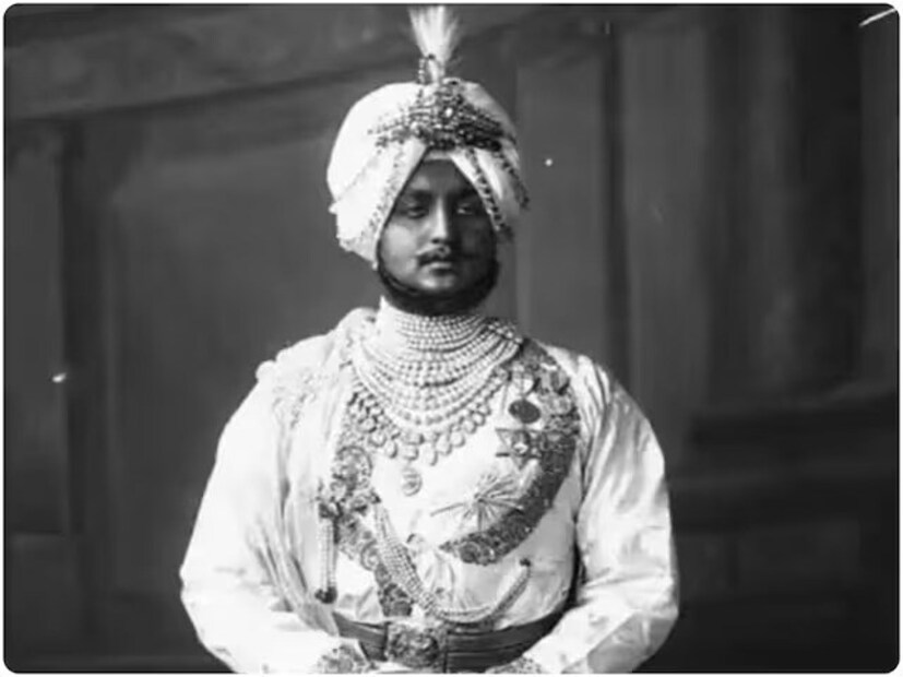 Maharaja Bhupinder Singh, Bhupinder Singh of Patiala, king Bhupinder Singh , Bhupinder Singh  photos, Bhupinder Singh history ,Bhupinder Singh with wives, Bhupinder Singh of Patiala have 10 wives 350 mistresses,350 mistresses, 88 children viral story, മഹാരാജ ഭൂപീന്ദർ സിംഗ് , പട്യാല, പട്യാല ഭൂപീന്ദർ സിംഗ്,ഭൂപീന്ദർ സിംഗ് ഫോട്ടോസ് ,ഭൂപീന്ദർ സിംഗ് ചരിത്രം ,ഭൂപീന്ദർ സിംഗ് രാജാവ് ,ഭൂപീന്ദർ സിംഗ് ഭാര്യമാർ ,ഭൂപീന്ദർ സിംഗ് ഭരണം ,ഭൂപീന്ദർ സിംഗ് ക്രിക്കറ്റ് ,ഭൂപീന്ദർ സിംഗ് വൈറൽ , 10 ഭാര്യമാർ,350 സ്ത്രീകളുമായി ബന്ധം,88 കുട്ടികളുടെ പിതാവ്, പ്രൈവറ്റ് ജെറ്റ് സ്വന്തമാക്കിയ,ഇന്ത്യയിലെ ആദ്യ രാജാവ്
