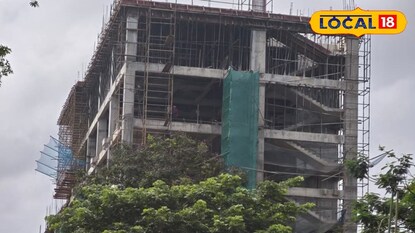 നിർമ്മാണം പുരോഗമിക്കുന്ന റെയിൽവേ സ്റ്റേഷൻ