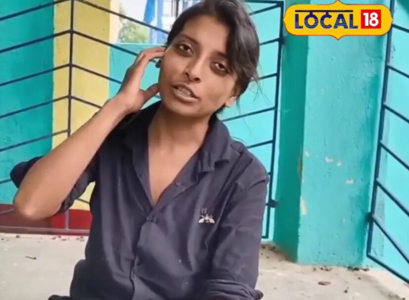  കറുത്ത ഷർട്ടും ഷോർട്ട്സും ധരിച്ച്, പാറിപ്പറന്ന മുടിയുമായി കയ്യിൽ പേപ്പറും പേനയുമായാണ് യാത്ര. ബംഗാളി നടി സുമി ഹർ ചൗധരിയാണ് മനോനില തെറ്റിയ നിലയിൽ മേൽവിവരിച്ച സാഹചര്യത്തിൽ കണ്ടെത്തിയത്.