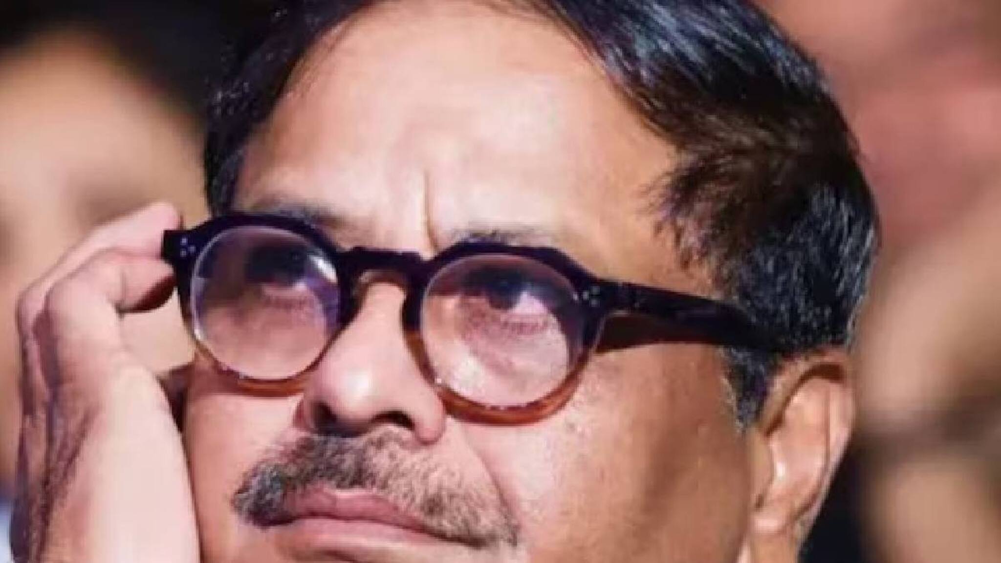 ലെന്‍സ്‌കാര്‍ട്ട് ഐപിഒ വിപണിയിലേക്ക് വരുമ്പോൾ സഹസ്ഥാപകന്റെ ബിരുദ സര്‍ട്ടിഫിക്കറ്റ് കാണാനില്ലെന്ന് വെളിപ്പെടുത്തല്‍