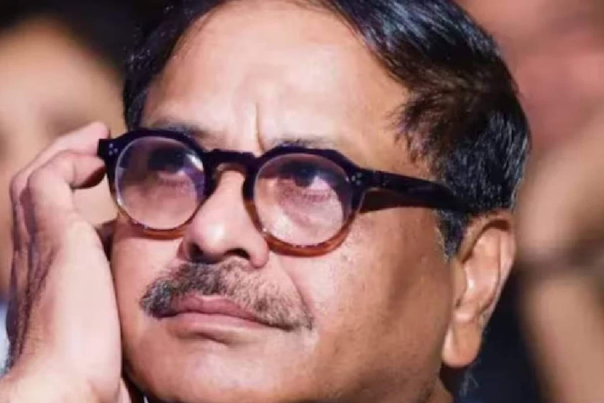 ലെന്‍സ്‌കാര്‍ട്ട് ഐപിഒ വിപണിയിലേക്ക് വരുമ്പോൾ സഹസ്ഥാപകന്റെ ബിരുദ സര്‍ട്ടിഫിക്കറ്റ് കാണാനില്ലെന്ന് വെളിപ്പെടുത്തല്‍