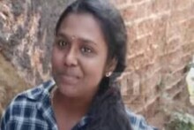 ഭർത്താവുമായി പിണങ്ങി സ്വന്തം വീട്ടിലെത്തി; വഴക്കിനിടെ മകളെ തോർത്ത് മുറുക്കി കൊലപ്പെടുത്തി അച്ഛൻ