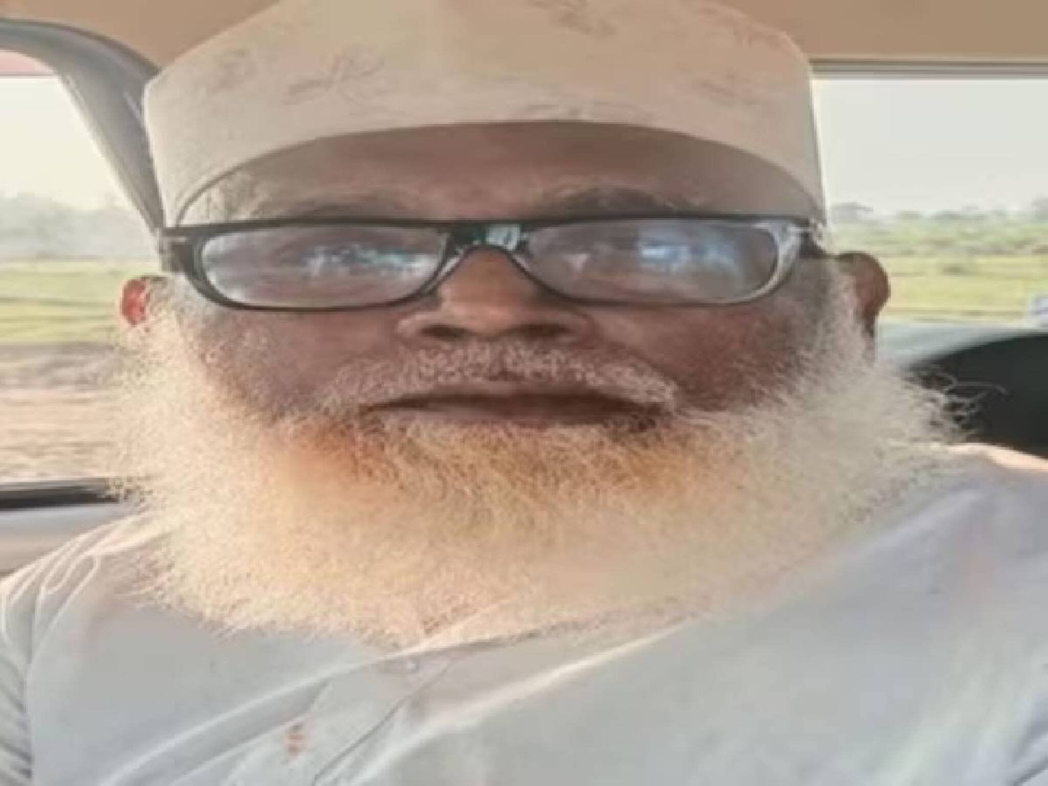 ഉത്തർപ്രദേശിലെ ചങൂര്‍ ബാബ ആയിരക്കണക്കിനാളുകളെ മതം മാറ്റിയതെങ്ങിനെ?