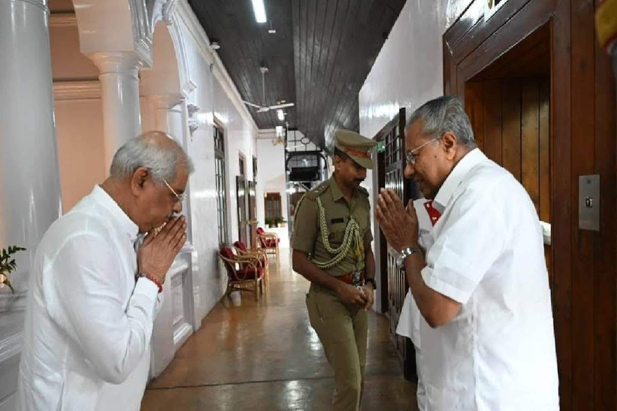 ഗവർണറും മുഖ്യമന്ത്രി പിണറായി വിജയനും കൂടിക്കാഴ്ച നടത്തി