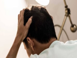 വില്‍പ്പന ടാര്‍ഗറ്റ് എത്തുന്നതില്‍ ഒരു ദിവസം പരാജയപ്പെട്ടാല്‍ സെയില്‍സ് മാനേജര്‍ ജീവനക്കാരെ നഗ്നചിത്രങ്ങള്‍ പകര്‍ത്താന്‍ നിര്‍ബന്ധിക്കുമെന്ന് പരാതിയില്‍ ഒരാള്‍ ചൂണ്ടിക്കാട്ടി