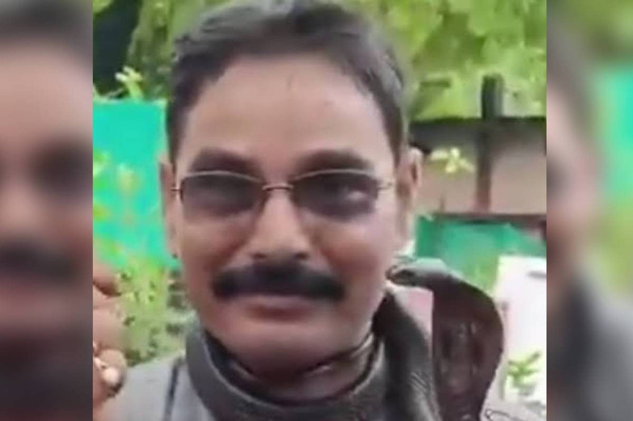 മൂർഖനെ കഴുത്തിൽ ചുറ്റി ബൈക്ക് യാത്ര നടത്തിയ പാമ്പ് പിടുത്തക്കാരൻ പാമ്പുകടിയേറ്റ് മരിച്ചു