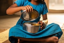 ചോറ്റുപാത്രം തുറന്ന് നിമിഷങ്ങൾക്കകം നാലാം ക്‌ളാസുകാരി ഹൃദയാഘാതം മൂലം മരിച്ചു