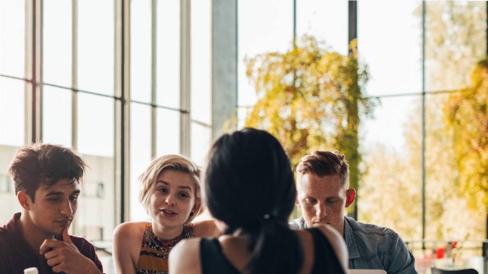 വ്യത്യസ്ത നിലപാടുകളുടെ പേരിൽ വിവേചനം നേരിട്ടിട്ടുണ്ടോ? വരൂ മനുഷ്യാ, ഐഐടിയിൽ പുസ്തകമാകാം