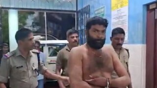 പ്രതിയെ സ്റ്റേഷനിലെത്തിച്ചപ്പോൾ 