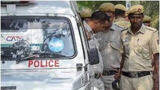 യുവാവിനെ വഞ്ചകനായി ഗുണ്ടാസംഘം പ്രഖ്യാപിച്ചു യുവാവിനെ വഞ്ചകനായി ഗുണ്ടാസംഘം പ്രഖ്യാപിച്ചു