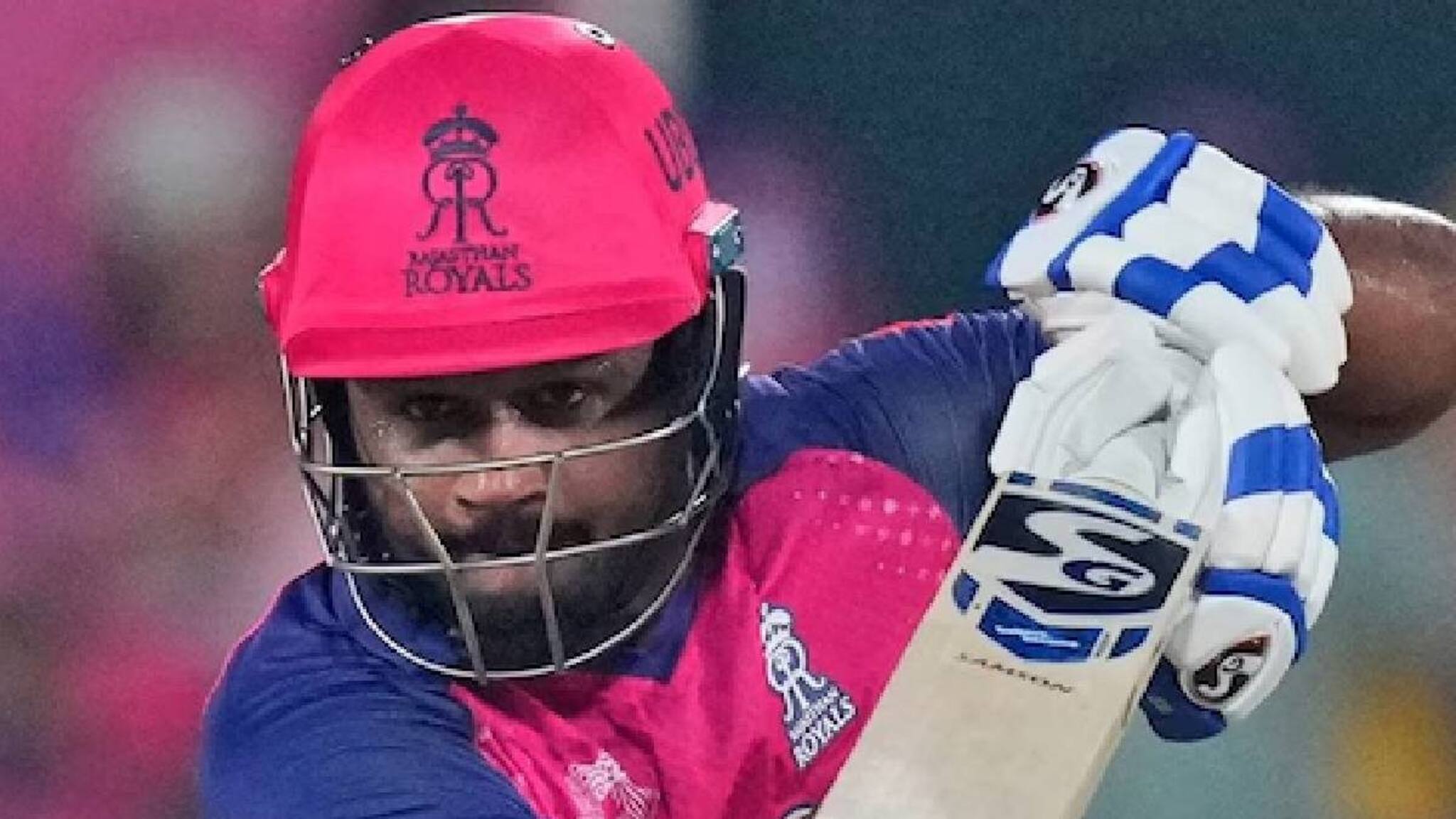 കേരള ക്രിക്കറ്റ് ലീ​ഗ്: സഞ്ജുവിനെ റെക്കോഡ് തുകയ്ക്ക് വാങ്ങി കൊച്ചി ബ്ലൂ ടൈഗേഴ്‌സ്; ടീമിൽ സഹോദരൻ സാലി സാംസണും