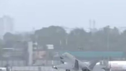 ബ്രിട്ടന്റെ എഫ്-35 യുദ്ധവിമാനം പറന്നുയരുന്നു ബ്രിട്ടന്റെ എഫ്-35 യുദ്ധവിമാനം പറന്നുയരുന്നു