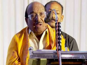 കോട്ടയത്ത് നടന്ന്‌ എസ്എൻഡിപി യോ​ഗത്തിന്റെ നേതൃയോ​ഗത്തിൽ പ്രസം​ഗിക്കുന്ന വെള്ളാപ്പള്ളി നടേശൻ 