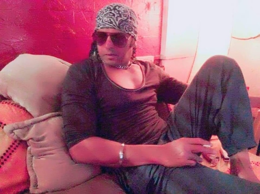 Mahesh Anand, actor Mahesh Anand, villan Mahesh Anand, bollywood actor Mahesh Anand, Mahesh Anand death story ,Mahesh Anand photos, Mahesh Anand viral, Mahesh Anand found dead, Mahesh Anand family, Mahesh Anand son, Mahesh Anand wives, Mahesh Anand movies, Actor Mahesh Anand who get married 5 times, tragic death at 57 viral story,മഹേഷ് ആനന്ദ്, നടൻ മഹേഷ് ആനന്ദ്, മഹേഷ് ആനന്ദ് വൈറൽ , മഹേഷ് ആനന്ദ് ഫോട്ടോസ് , മഹേഷ് ആനന്ദ് സിനിമകൾ, മഹേഷ് ആനന്ദ് മരണം , മഹേഷ് ആനന്ദ് ഭാര്യമാർ , മഹേഷ് ആനന്ദ് മകൻ , മഹേഷ് ആനന്ദ് മരണം , മുന്നൂറിലധികം സിനിമകളിൽ അഭിനയിച്ച താരം,വിവാഹം കഴിച്ചത് 5 തവണ,57-ാം വയസിൽ, മദ്യകുപ്പിയുമായി മരിച്ച നിലയിൽ , കണ്ടെത്തിയ പ്രമുഖ നടൻ,