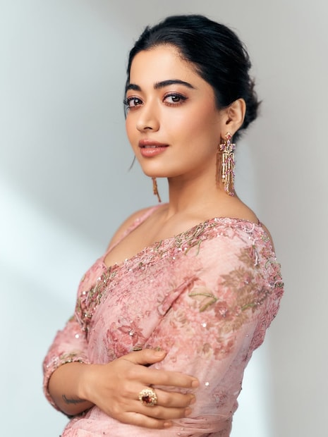 Rashmika Mandanna, Rashmika Mandanna movies, Rashmika Mandanna life story, Rashmika Mandanna career, Rashmika Mandanna boyfriend, Rashmika Mandanna age, Rashmika Mandanna husband, रश्मिका मंदाना, अमिताभ बच्चन