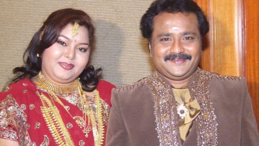 കുട്ടിയായിരുന്നപ്പോഴും ആരതി വളരെ തിരക്കേറിയ ഒരു നടിയായിരുന്നു. ടി. രാജേന്ദർ സംവിധാനം ചെയ്ത 'എൻ തങ്കൈ കല്യാണി', മണിരത്നം സംവിധാനം ചെയ്ത 'അഞ്ജലി' തുടങ്ങിയ സിനിമകളിൽ അവർ അഭിനയിച്ചിട്ടുണ്ട്. 1990ലെ 'ചത്രിയാൻ' കഴിഞ്ഞതും, 2004ൽ കോമഡി താരമായി ആരതി തമിഴ് സിനിമയിലേക്ക് മടങ്ങി
