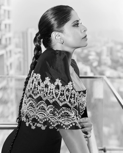 sai tamhankar Hunterrr Movie, sai tamhankar Mimi, sai tamhankar Husband sai tamhankar first Husband, sai tamhankar news, sai tamhankar video, sai tamhankar Web Series, Samantar 2, sai tamhankar age, sai tamhankar divorce Reason, sai tamhankar debut sai tamhankar aamir khan, sai tamhankar actress, sai tamhankar, sai tamhankar viral ,sai tamhankar photos, സായ് തംഹങ്കർ, നടി സായ് തംഹങ്കർ, സായ് തംഹങ്കർ വൈറൽ ,സായ് തംഹങ്കർ ഫോട്ടോസ് , സായ് തംഹങ്കർ കുടുംബം , സായ് തംഹങ്കർ സിനിമകൾ , സായ് തംഹങ്കർ ഭർത്താവ് , 27-ാം വയസ്സിൽ വിവാഹം,24 മാസത്തിനുള്ളിൽ വിവാഹമോചനം,സംസ്ഥാനതല കബഡി കളിക്കാരി,കരാട്ടെ ചാമ്പ്യനുമായിരുന്ന പ്രമുഖ നടി