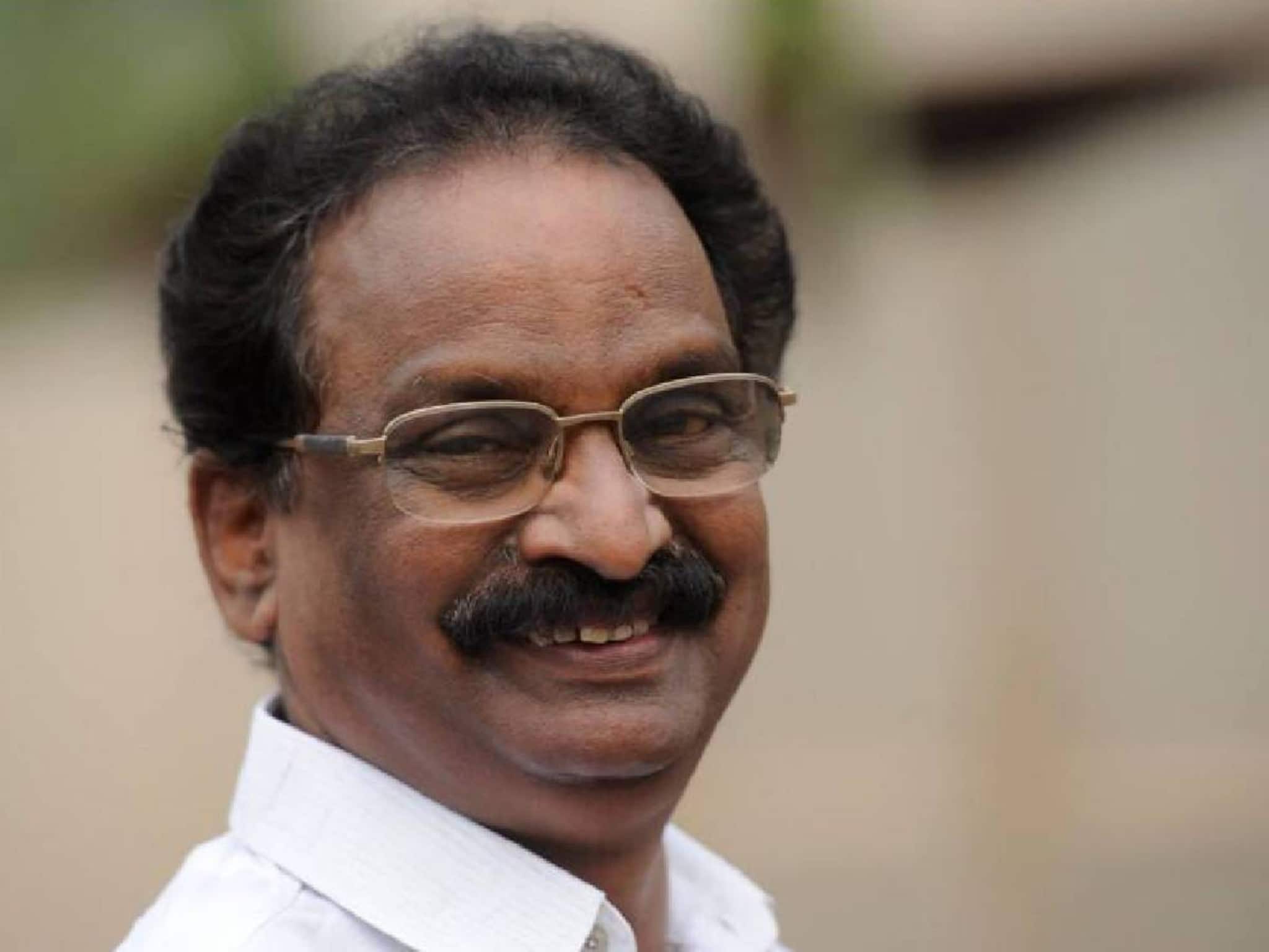 വിവാദ പരാമർശം പിൻവലിച്ച് ക്ഷമാപണം നടത്തണം; എ കെ ബാലന് ജമാഅത്തെ ഇസ്ലാമി വക്കീൽ നോട്ടീസ് അയച്ചു വിവാദ പരാമർശം പിൻവലിച്ച് ക്ഷമാപണം നടത്തണം; എ കെ ബാലന് ജമാഅത്തെ ഇസ്ലാമി വക്കീൽ നോട്ടീസ് അയച്ചു