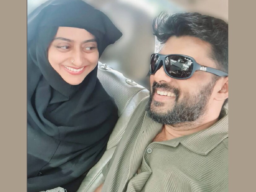 അപ്പോഴേക്കും സമയം രാത്രി ഏഴുമണി ആയിരുന്നു. രഹ്ന അങ്ങനെയൊരു നിർദേശം വച്ചുവെങ്കിലും, മടങ്ങിപ്പോകാൻ നവാസിന് പ്ലാൻ ഉണ്ടായിരുന്നില്ല. കുറേനേരം ഇനിയെന്ത് ചെയ്യും എന്ന ചിന്തയിലായി കുടുംബം. പെട്ടെന്നായിരുന്നു രഹ്നയ്ക്ക് തന്റെ കൈവിരലുകളിൽ കിടന്ന മോതിരങ്ങൾ ശ്രദ്ധയിൽപ്പെട്ടത്. അത് നവാസിനെ കാണിച്ചു. പെട്ടെന്ന് തന്നെ അവർ അടുത്തുള്ള ആഭരണക്കടയിലേക്ക് വച്ച് വിട്ടു. അതിൽ ഏതാനും മോതിരങ്ങൾ വിറ്റു പണമാക്കി. ട്രിപ്പ് മുടങ്ങിയതുമില്ല. അന്നത്തെ തമാശ ഓർത്ത് കണ്ണിൽ നിന്നും വെള്ളം വരുംവരെ ചിരിച്ചു എന്ന് രഹ്ന. ഇത്തരം ശീലങ്ങൾ ഉണ്ടെങ്കിലും, നവാസ് സ്നേഹമുള്ള മനുഷ്യനാണ് എന്ന് രഹ്ന