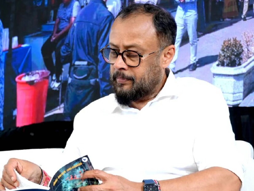പലരോടും ചോദിച്ചപ്പോൾ സിനിമ ഉഗ്രനാണ് എന്നായിരുന്നു റിപ്പോർട്ട്. ദിലീപ് പറഞ്ഞ സ്ഥിതിക്ക് ആ രംഗങ്ങൾ കട്ട് ചെയ്തേക്കാം എന്ന് കരുതി സെക്കന്റ് ഷോ കഴിഞ്ഞതും ലാൽ ജോസ് തിരുവനന്തപുരത്തെ ശ്രീകുമാർ തിയേറ്ററിലെത്തി. അക്കാലങ്ങളിൽ ഫിലിം ആയിരുന്നതിനാൽ ഓരോ തിയേറ്ററിലും കയറിവേണം കട്ട് ചെയ്യാൻ. പക്ഷേ ശ്രീകുമാർ തിയേറ്ററിലെ ഓപ്പറേറ്ററുടെ ഒരു ചോദ്യം ലാൽ ജോസിന്റെ ചിന്തയെ തന്നെ മാറ്റി. എന്തിനാണ് ആ രംഗങ്ങൾ എടുത്തു മാറ്റുന്നതെന്നായി അദ്ദേഹം